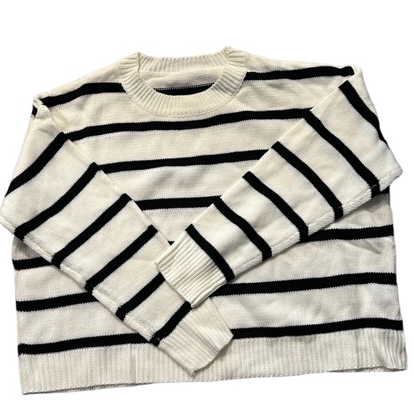 Stripe sweater - Picture 2 of 2